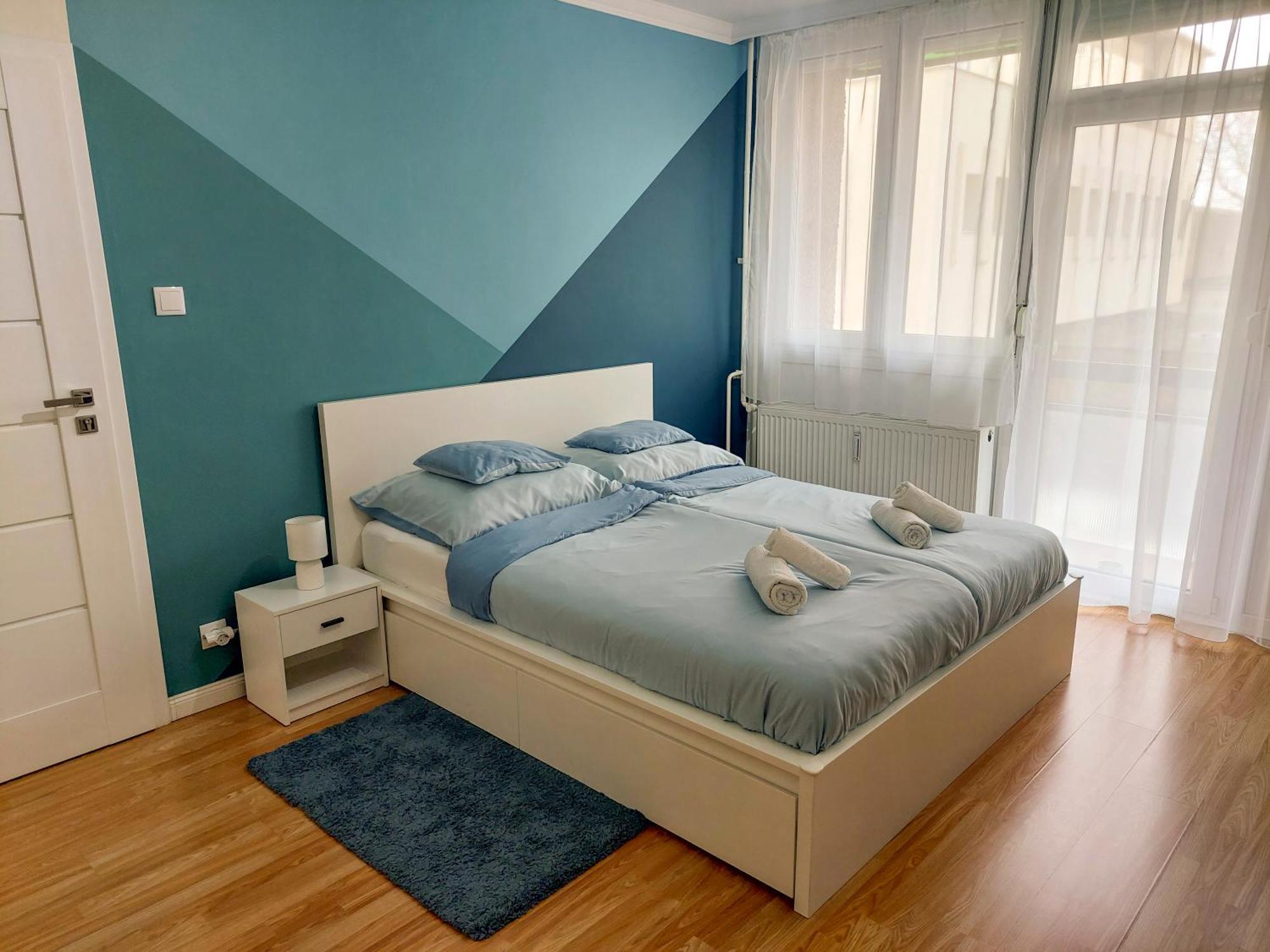 Aweshome City Apartment - 3 Bedrooms And Free Parking Debrecen Ngoại thất bức ảnh