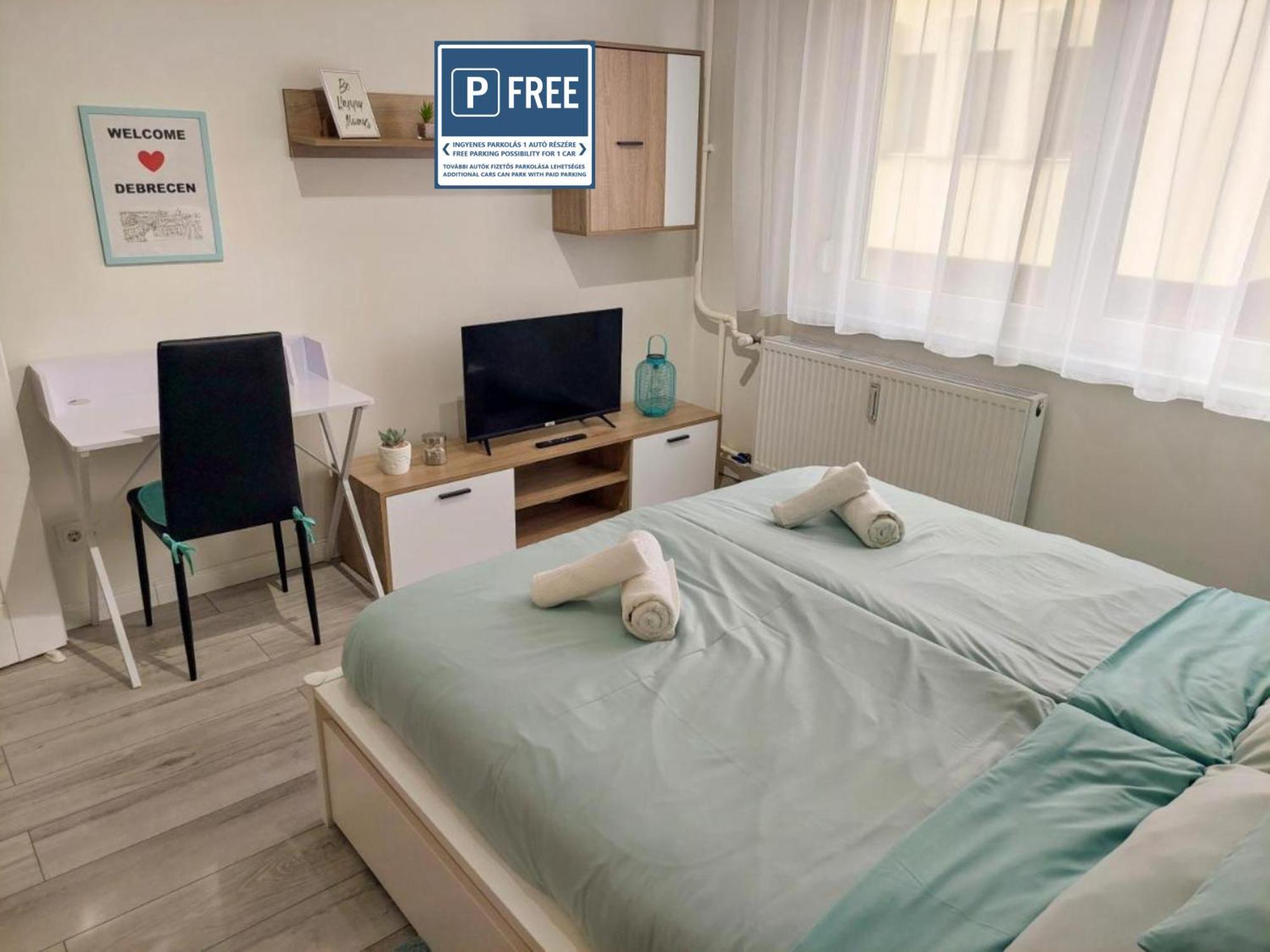 Aweshome City Apartment - 3 Bedrooms And Free Parking Debrecen Ngoại thất bức ảnh